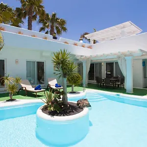 82 , Corralejo España